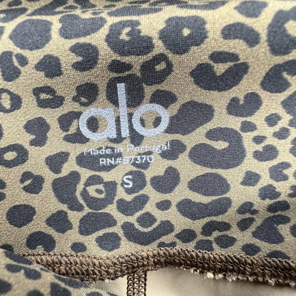 ALO Yoga Leopard Print Leggings - Brown and Black - Picture 8 of 12